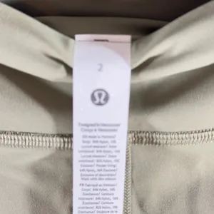468 | NWT Lululemon Fast and Free HR 8" Shorts Bay Leaf Special Edition Womens 2 thumbnail 5