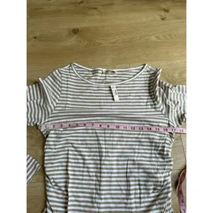 NWT Madewell Ruched Crewneck Long-Sleeve Tee in Soft Slub coastal dume size M thumbnail 7