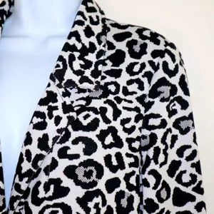 Andrew Marc‎ leopard print black and white longline open front cardigan size S thumbnail 6