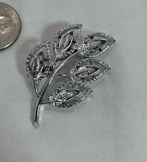 Silver tone brooch with leaves thumbnail 1