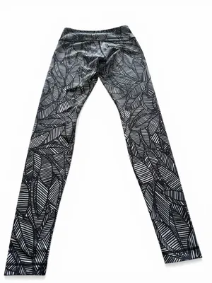 Lululemon Wunder‎ Under Full-On Luon Pant Banana Leaf White Black Size 6 thumbnail 2