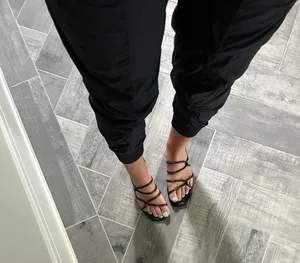 Shoe thumbnail 2