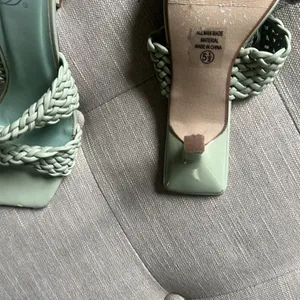 D Mint Green Braided Leather Open Toe Slip On Heels Size 5.5 thumbnail 7