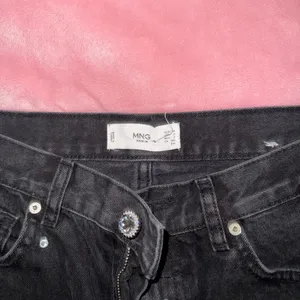 Mango‎ Women's Straight-Fit Strass Jeans w Rhinestones Size 4 thumbnail 2