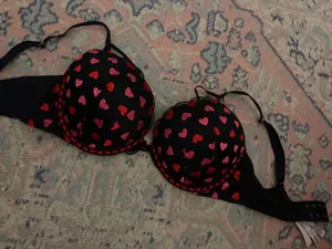 Victoria's Secret Hearts bra thumbnail 2