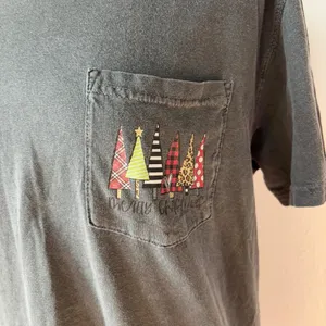 Christmas Gray Short Sleeve Crew Neck Graphic Tee thumbnail 3