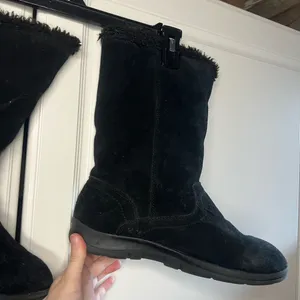 White Mountain Black leather Suede Faux Fur Lined Mongolian style Winter Boot thumbnail 8