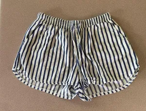Universal Threads Striped Shorts thumbnail 1