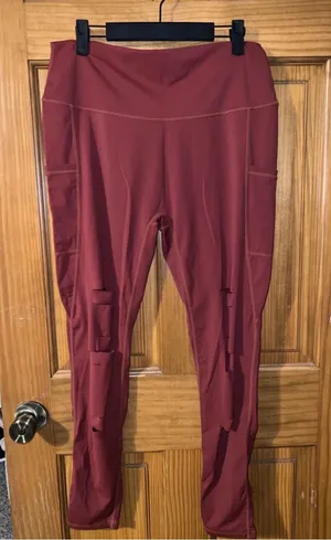 Constantly Varied Gear Rust-Red Pocketed Performance Leggings thumbnail 1