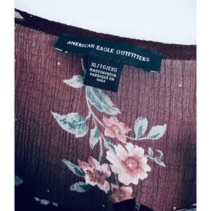 American Eagle Floral Boho Peasant Blouse XL Burgundy Bell Sleeve Lace Tie Neck thumbnail 3