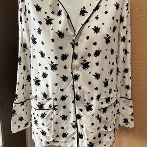 & other stories white floral button up shirt thumbnail 4