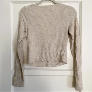 Abercrombie Long Sleeve Ribbed Knot-Front Crop Top S thumbnail 3