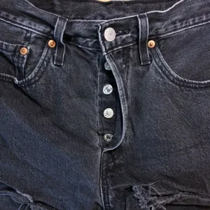 Levi’s 501 raw hem black button fly shorts 27 thumbnail 5