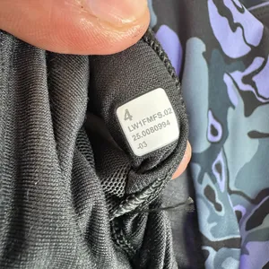 335. Lululemon sz 4 swift speed cropped tank b/c cup thumbnail 6