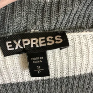 Express striped‎ sweater thumbnail 5