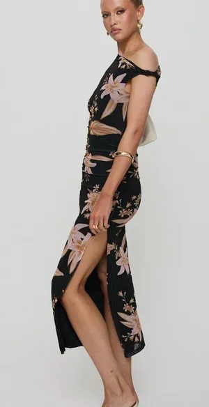 Princess Polly Gold rush floral maxi dress thumbnail 1