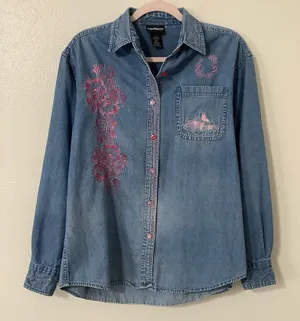 Vintage 90s Western Cottagecore Grandmacore Pink Embroidered Denim Blouse Medium thumbnail 1