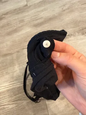 Lululemon Ujjayi Bra in Black Size 4 thumbnail 6