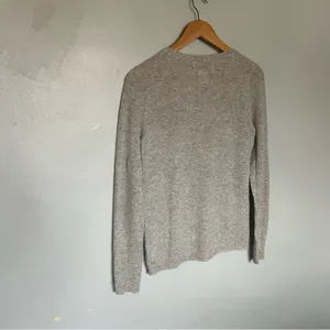 Ellen Tracy Gray Beige Cashmere Sweater thumbnail 5