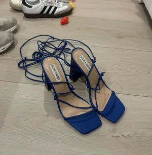 Steve Madden Blue Heels Strappy thumbnail 1