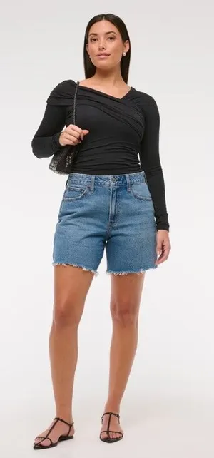 Abercrombie & Fitch 33 /16 Short Jean denim Curve Love Loose Short 5" Inseam thumbnail 1