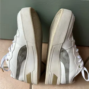 PUMA White Sneakers thumbnail 3