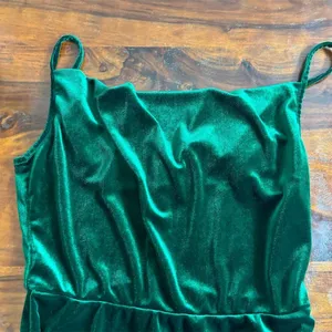 Double Crazy Juniors Sleeveless Green Velvet Short‎ Dress Size L Formal thumbnail 2