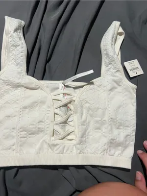 NWT Anthropologie ivory crop top xxs/xs thumbnail 2