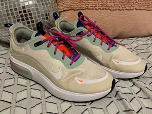 Women’s  Air Max DIA thumbnail 1