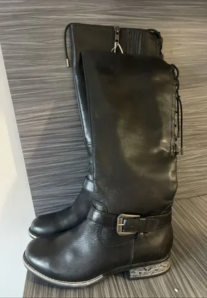 Earth Water Proof Woman's Boots‎ Black Size 5.5 thumbnail 1
