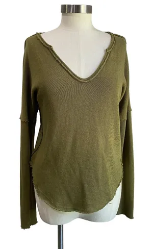 We The Free Come Get It V Neck‎ Cotton Blend Top Adventurer Green Boho M thumbnail 1