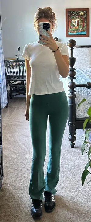 Aritzia TNA Flared Leggings thumbnail 1