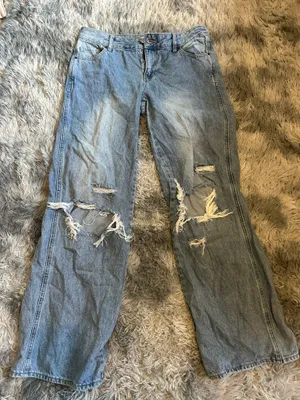 PacSun Low-Rise Baggy Jeans ripped thumbnail 1