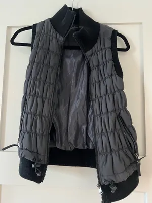 Calvin Klein Vest thumbnail 1