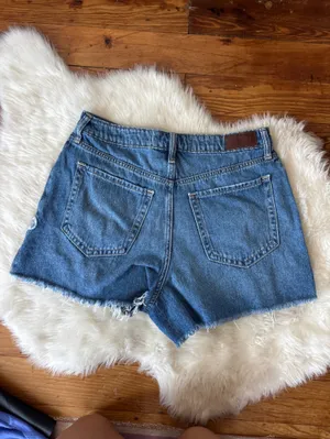 Hollister Blue Denim Floral Patch High-Rise Women's Shorts thumbnail 2