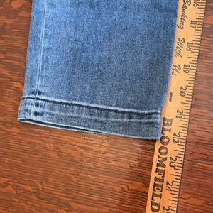 Kut from the Kloth Dark Blue wash cropped straight leg size 8 thumbnail 8