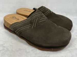 Clarks‎ Collection Brown Suede Mules Ultimate Comfort Clogs Womens 7M 26168507 thumbnail 1