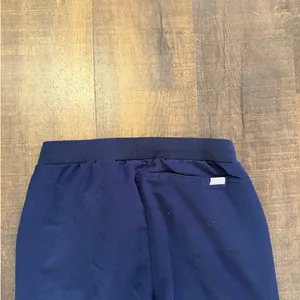 FIGS Yola Straight Leg Scrub Pants Navy Blue Drawstring Size XS thumbnail 5