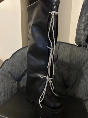 Akira Cape Robbin Caster Boots thumbnail 3