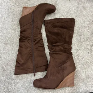 Journee Collection Size 8.5 Brown Haze Knee High Boots thumbnail 2