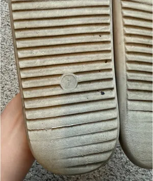 Slides size 7 Tan thumbnail 3