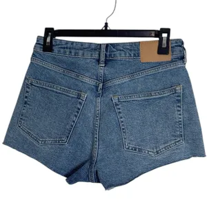 H&M Classic Raw Hem Blue Jean Shorts size 6 thumbnail 2