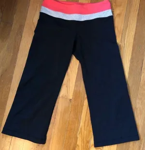 Lululemon Cropped Pants thumbnail 1