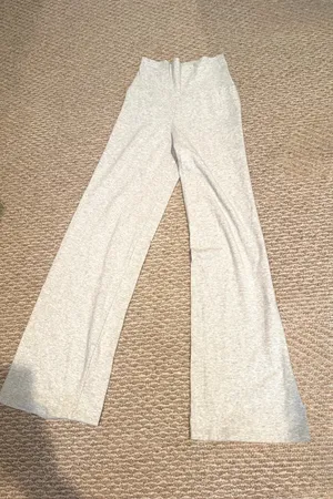 Brandy Melville Priscilla Pants Grey thumbnail 3