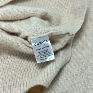 Cuyana Single-Origin‎ Cashmere Minimalist Button Cardigan Sweater Medium Beige thumbnail 9
