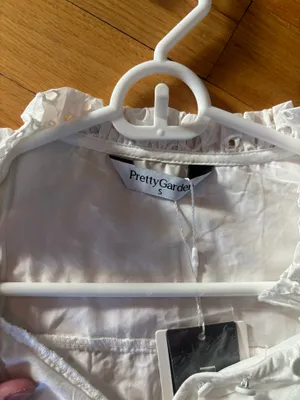 Pretty Garden White Blouse Ruffle Sleeve thumbnail 2