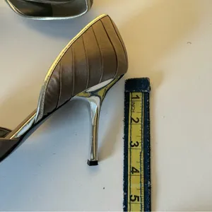 Elegant Women's Open thumbnail 7