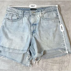 Women’s Denim Light-Medium Wash Cutoff Jean Shorts 14 thumbnail 5