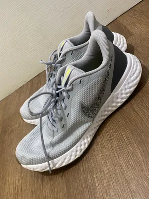 Nike Revolution Sneakers Mens Shoes Size 10 thumbnail 1
