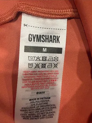 Gymshark legging size medium. thumbnail 6